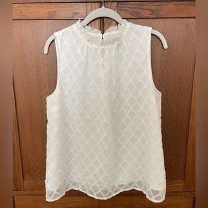 Banana Republic sleeveless white shirt Size Sm